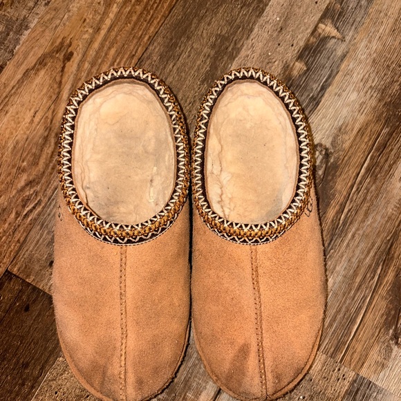 UGG Chestnut Suede Slippers - Picture 3 of 3